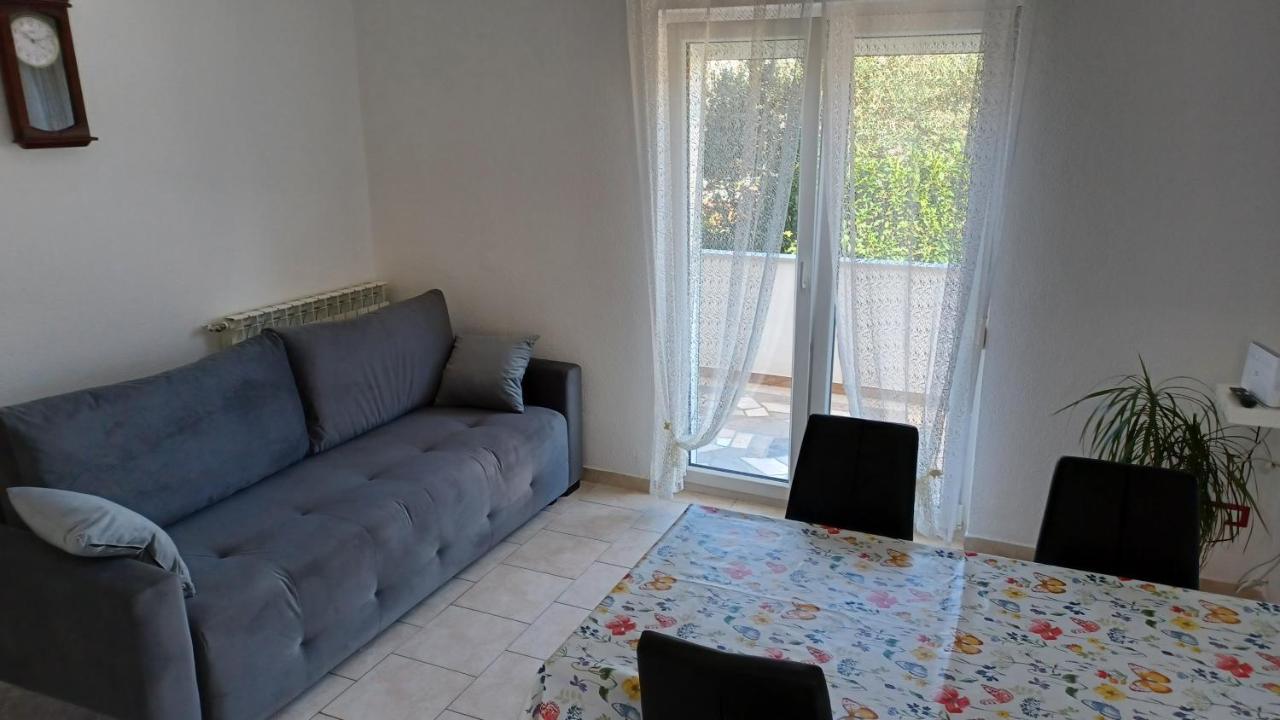 Apartments Villa Adamovic Umag Quarto foto