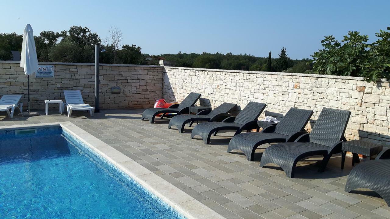 Apartments Villa Adamovic Umag Exterior foto